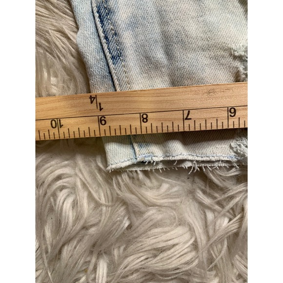 Hollister Cutout Jean Shorts Size 26 Bermuda Distressed Light High Rise 3502 - Picture 9 of 10